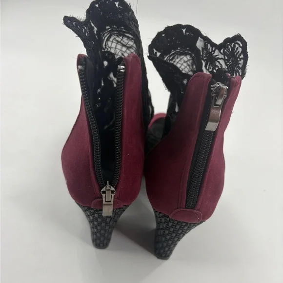 Elegant Lace-Trimmed Burgundy Ankle Boots - Picture 7 of 9